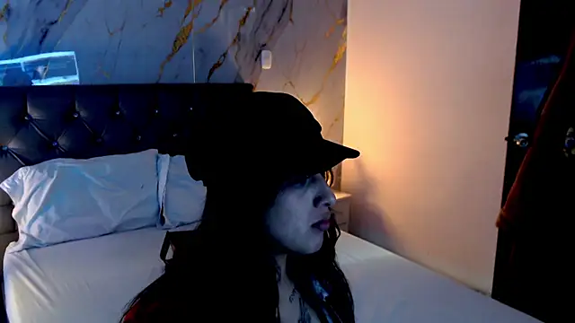 Snapshot of Dulciinea_07_ chatting on October 6, 2025, 2:46 am Dulciinea 07 online show from October 6, 2025, 2:46 am