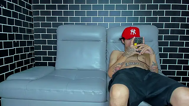 Snapshot of Something_pork4 chatting on September 22, 2025, 3:18 pm Something pork4 online show from September 22, 2025, 3:18 pm