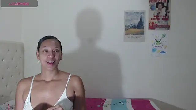 DonnaDidiamantti online show from January 14, 2026, 12:25 am