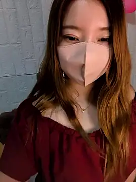 yuuhichan online show from July 22, 2026, 9:33 am