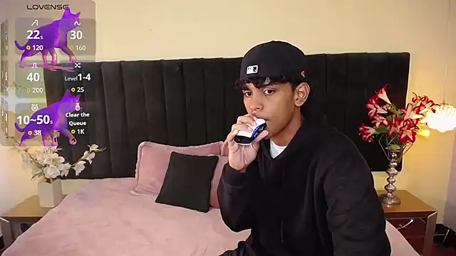 jhos padill online show from October 25, 2025, 1:23 pm