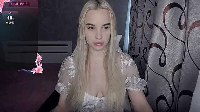 KiraKrox online show from February 24, 2026, 9:10 am