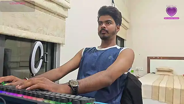 Snapshot of mrbuddy85 chatting on October 15, 2025, 5:10 pm mrbuddy85 online show from October 15, 2025, 5:10 pm