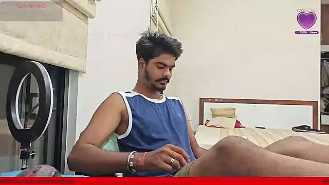 Snapshot of mrbuddy85 chatting on October 14, 2025, 5:35 pm mrbuddy85 online show from October 14, 2025, 5:35 pm