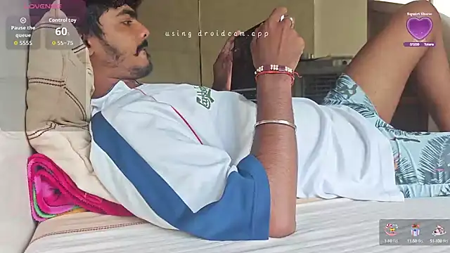 Snapshot of mrbuddy85 chatting on September 17, 2025, 10:39 am mrbuddy85 online show from September 17, 2025, 10:39 am