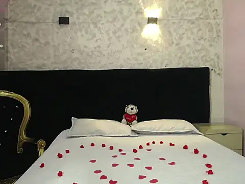 tiiny emilly online show from February 14, 2026, 6:52 pm