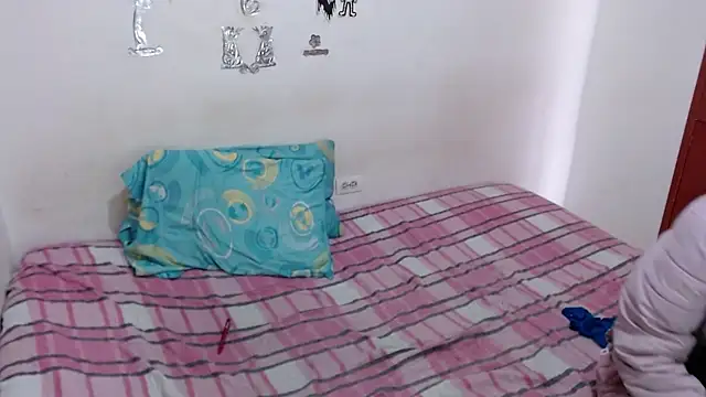 EvaHarryy online show from April 9, 2026, 9:32 pm