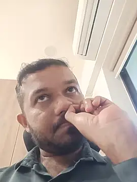 Snapshot of VJ17 chatting on June 3, 2026, 9:54 am VJ17 online show from June 3, 2026, 9:54 am