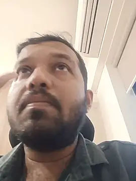 Snapshot of VJ17 chatting on May 18, 2026, 7:02 am VJ17 online show from May 18, 2026, 7:02 am