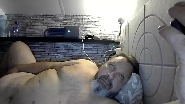 BigMan738xh online show from May 24, 2026, 9:04 pm