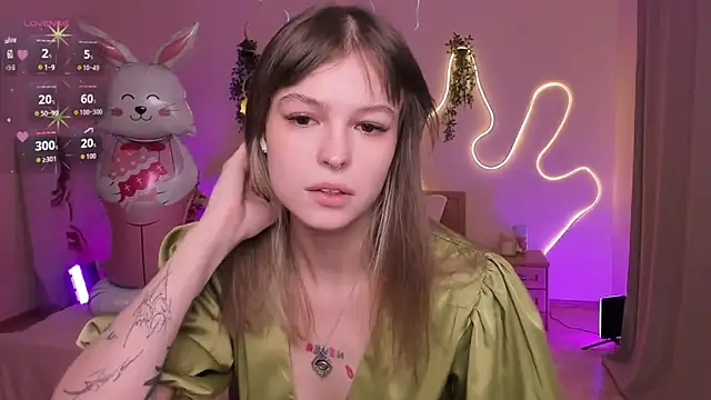 Lisa Blossom online show from March 30, 2026, 6:04 am