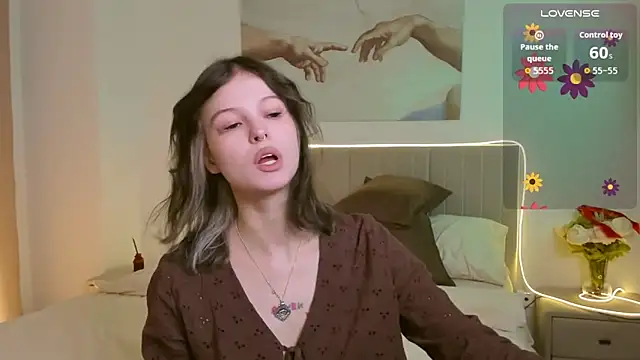 Lisa Blossom online show from October 1, 2025, 6:07 am