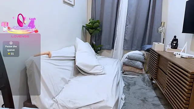 penny coco online show from November 1, 2025, 7:52 pm