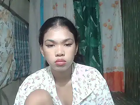 Snapshot of Sweetestsiner chatting on February 15, 2026, 2:27 pm Sweetestsiner online show from February 15, 2026, 2:27 pm