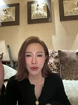 Manson13333 online show from April 26, 2026, 2:47 pm