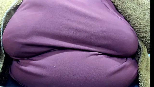  Emily rosee  online show from October 30, 2025, 11:08 am