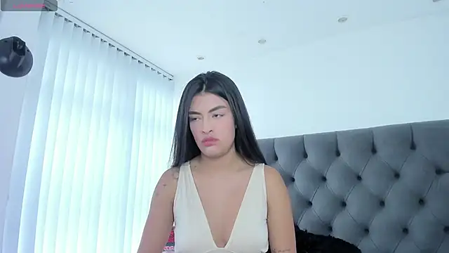 Snapshot of VictoriaParkeer chatting on November 10, 2025, 11:48 am VictoriaParkeer online show from November 10, 2025, 11:48 am