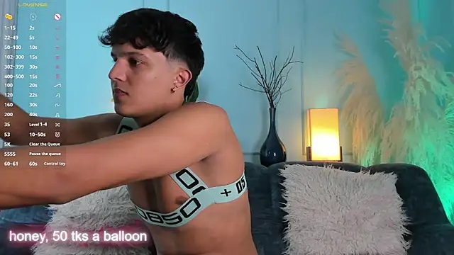 Leo Savage  online show from February 16, 2026, 3:05 am