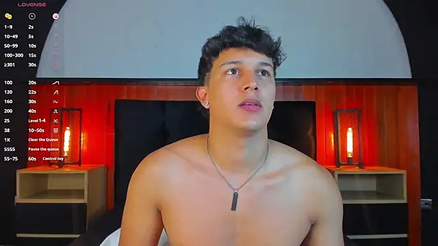 Leo Savage  online show from June 5, 2026, 4:17 am