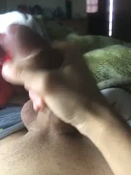 henriquexz244 online show from October 13, 2025, 7:04 pm