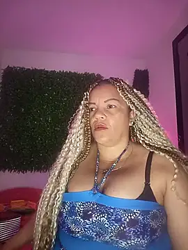 Eva Luxei online show from November 8, 2025, 12:20 pm