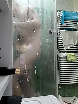 Snapshot of Twojsynek1997 chatting on November 2, 2025, 6:29 am Twojsynek1997 online show from November 2, 2025, 6:29 am