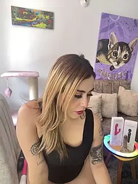 MorganHot0809 online show from November 7, 2025, 3:16 pm