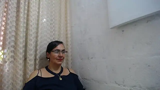 gabbyparker  online show from December 22, 2025, 6:52 pm