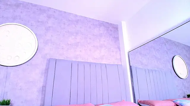 karla-ruiz online show from October 10, 2025, 10:32 pm