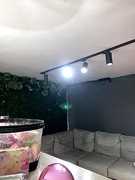 HannahCollyns online show from January 10, 2026, 1:17 pm