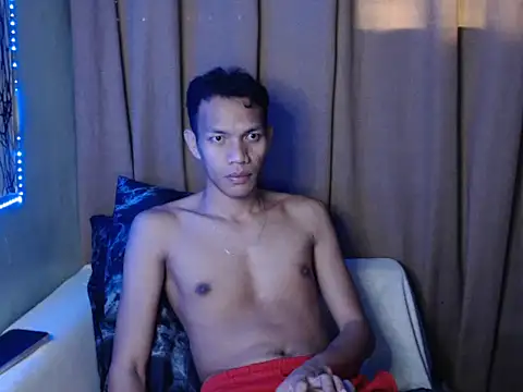 fantasy davidxx online show from November 3, 2025, 8:29 am