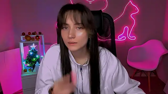 olivianorton online show from January 11, 2026, 2:24 pm