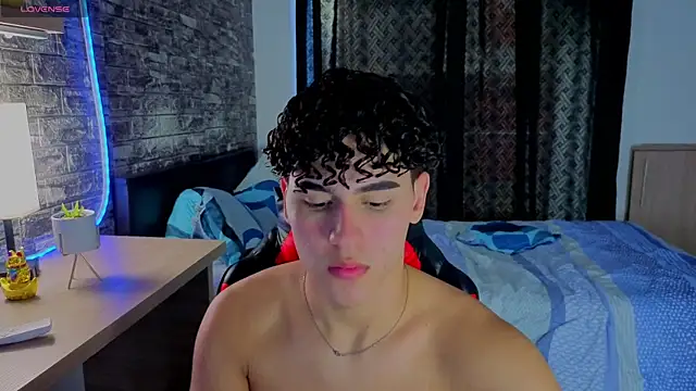 Theimperialboys  online show from April 18, 2026, 9:48 pm