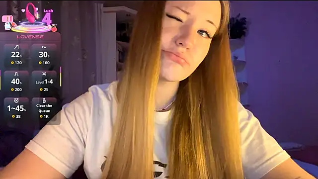 PandaFluff online show from September 23, 2025, 5:09 pm