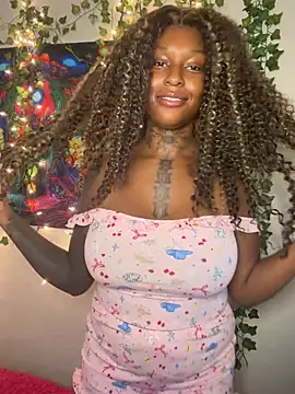 Snapshot of MistiSavannah chatting on July 25, 2026, 12:22 pm MistiSavannah online show from July 25, 2026, 12:22 pm