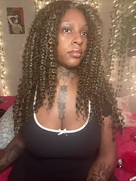 MistiSavannah online show from February 19, 2026, 1:57 am