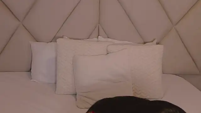 Snapshot of CharlotteeBrownn chatting on May 10, 2026, 6:39 am CharlotteeBrownn online show from May 10, 2026, 6:39 am