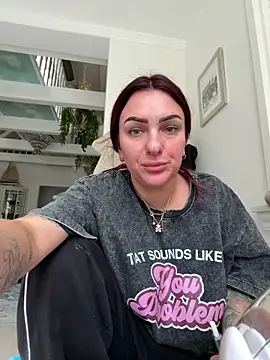 Snapshot of OliviaaFischer chatting on April 1, 2026, 1:34 pm OliviaaFischer online show from April 1, 2026, 1:34 pm