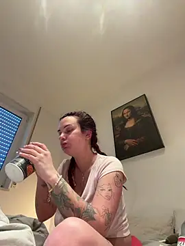 Snapshot of OliviaaFischer chatting on April 7, 2026, 10:39 am OliviaaFischer online show from April 7, 2026, 10:39 am