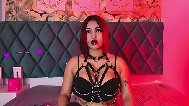 VenussDark online show from December 19, 2025, 2:41 pm