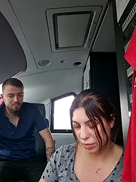 Snapshot of AlexAlice12 chatting on October 4, 2025, 1:45 pm AlexAlice12 online show from October 4, 2025, 1:45 pm