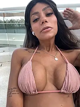 Sarajames online show from November 28, 2025, 6:19 pm