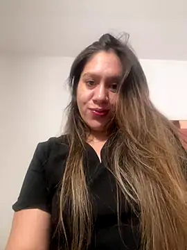 emma hot2006 online show from November 15, 2025, 5:39 pm