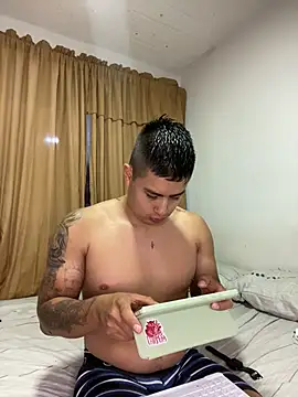 miaftmax online show from March 20, 2026, 9:49 pm