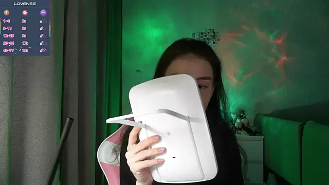 Snapshot of eskatmi chatting on February 17, 2026, 3:04 am eskatmi online show from February 17, 2026, 3:04 am