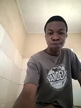 Snapshot of sweetdickboy2 chatting on October 18, 2025, 6:04 am sweetdickboy2 online show from October 18, 2025, 6:04 am