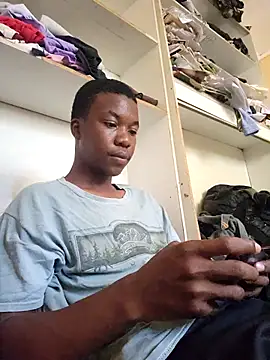 Snapshot of sweetdickboy2 chatting on January 6, 2026, 7:01 am sweetdickboy2 online show from January 6, 2026, 7:01 am