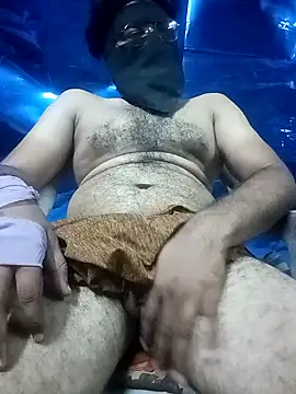 Rangabilla1947 online show from April 18, 2026, 7:40 pm