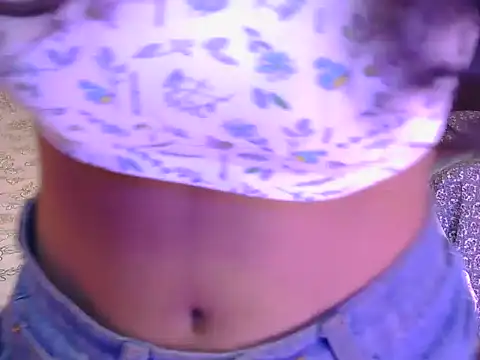 Snapshot of hoty-priya chatting on December 20, 2025, 4:59 am hoty-priya online show from December 20, 2025, 4:59 am