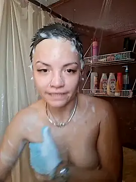 RicaSuave 69 online show from May 5, 2026, 12:35 am